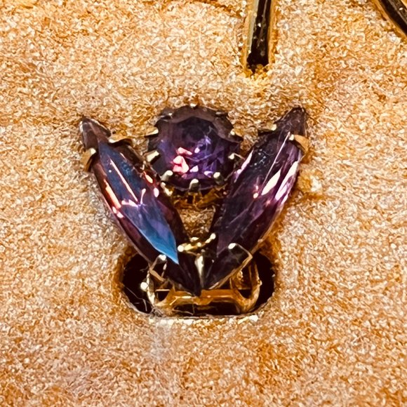Gold Tone W/Purple Navette And Round Rhinestones Clip On Earrings & Brooch 3818 - Picture 4 of 8
